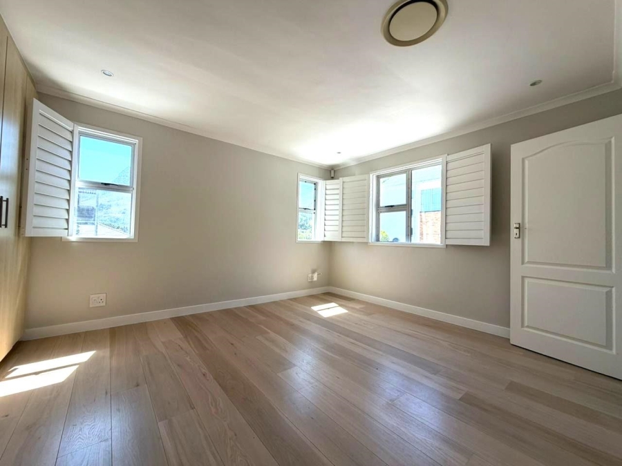 To Let 3 Bedroom Property for Rent in Camps Bay Western Cape